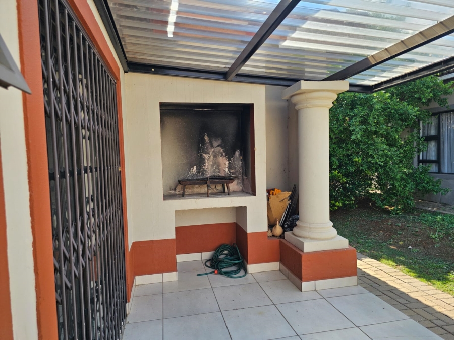 To Let 2 Bedroom Property for Rent in Waterberry Estate North West